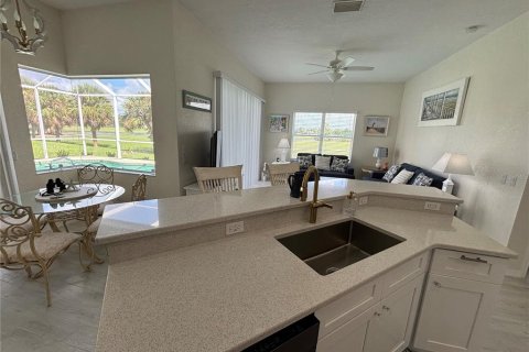 House in Rotonda, Florida 3 bedrooms, 185.8 sq.m. № 1558887 - photo 14