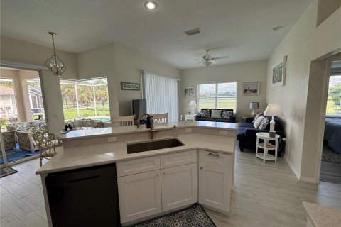 House in Rotonda, Florida 3 bedrooms, 185.8 sq.m. № 1558887 - photo 22