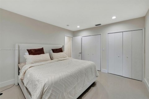 House in Fort Lauderdale, Florida 4 bedrooms, 161.19 sq.m. № 1502655 - photo 12