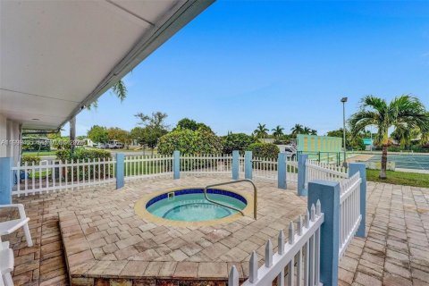 Apartamento en alquiler en Davie, Florida, 1 dormitorio № 2064163 - foto 12