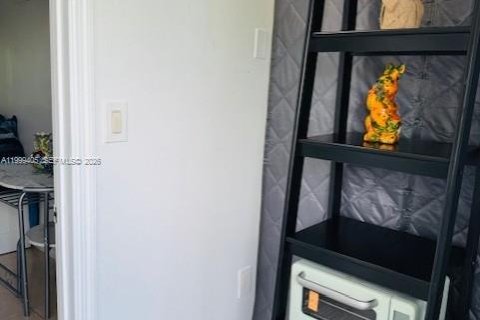 Apartamento en alquiler en Davie, Florida, 1 dormitorio № 2064163 - foto 8
