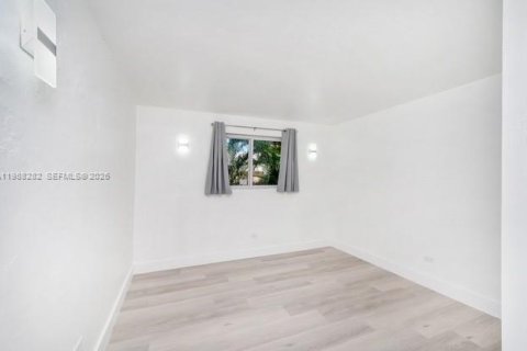 Condominio en alquiler en Cutler Bay, Florida, 2 dormitorios, 71.07 m2 № 2050337 - foto 14