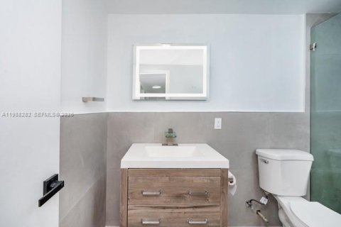 Condominio en alquiler en Cutler Bay, Florida, 2 dormitorios, 71.07 m2 № 2050337 - foto 11