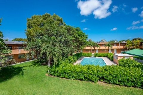 Condominio en alquiler en Cutler Bay, Florida, 2 dormitorios, 71.07 m2 № 2050337 - foto 15