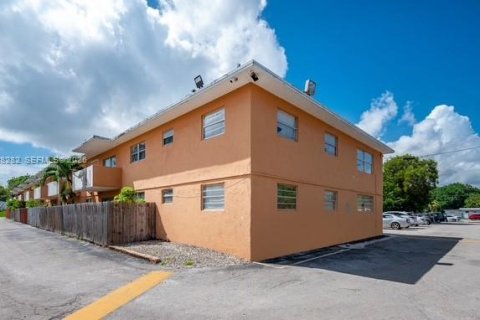 Condominio en alquiler en Cutler Bay, Florida, 2 dormitorios, 71.07 m2 № 2050337 - foto 16