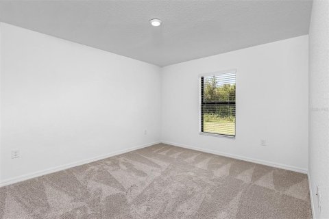 House in Port Charlotte, Florida 3 bedrooms, 117.99 sq.m. № 646012 - photo 12