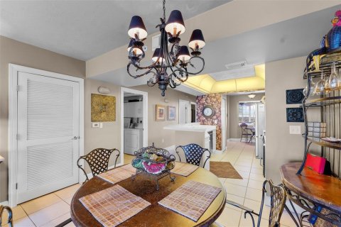 Copropriété à vendre à Daytona Beach Shores, Floride: 2 chambres, 150.22 m2 № 1243661 - photo 11
