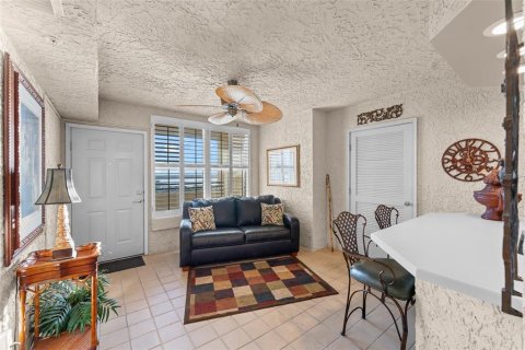 Copropriété à vendre à Daytona Beach Shores, Floride: 2 chambres, 150.22 m2 № 1243661 - photo 15