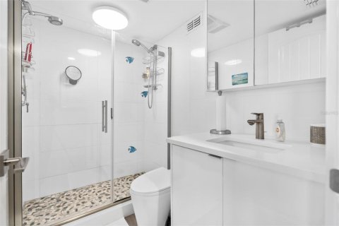 Condo in Longboat Key, Florida, 2 bedrooms  № 2196158 - photo 23