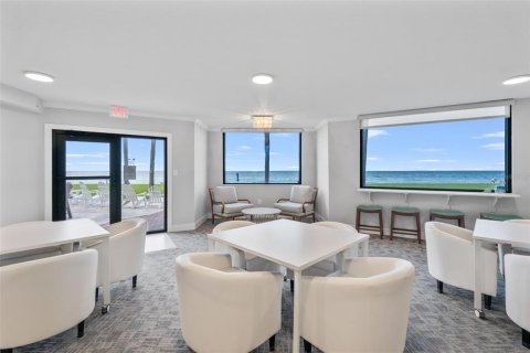 Condo in Longboat Key, Florida, 2 bedrooms  № 2196158 - photo 24
