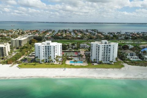 Condo in Longboat Key, Florida, 2 bedrooms  № 2196158