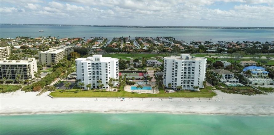 Condo in Longboat Key, Florida, 2 bedrooms  № 2196158