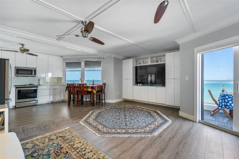 Condo in Longboat Key, Florida, 2 bedrooms  № 2196158 - photo 6