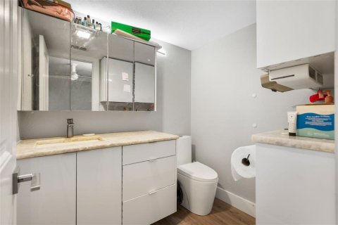 Condo in Longboat Key, Florida, 2 bedrooms  № 2196158 - photo 18