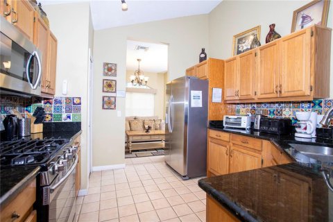 Casa en venta en Kissimmee, Florida, 4 dormitorios, 187.76 m2 № 1873500 - foto 11