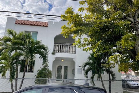 Дом в Майами, Флорида 1 спальня, 55.74м2 № 2054091