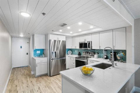 Condominio en venta en Indian Shores, Florida, 3 dormitorios, 98.48 m2 № 1439617 - foto 17