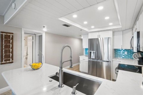 Condominio en venta en Indian Shores, Florida, 3 dormitorios, 98.48 m2 № 1439617 - foto 18