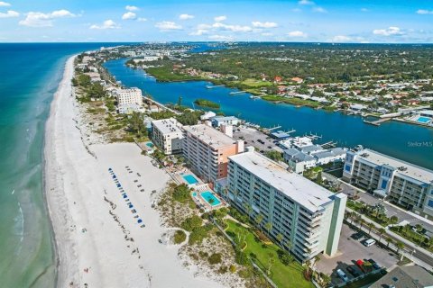 Condominio en venta en Indian Shores, Florida, 3 dormitorios, 98.48 m2 № 1439617 - foto 30