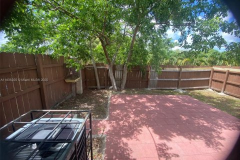 Adosado en venta en Homestead, Florida, 3 dormitorios, 111.48 m2 № 1818228 - foto 30