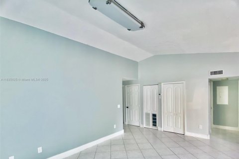 Adosado en venta en Homestead, Florida, 3 dormitorios, 111.48 m2 № 1818228 - foto 4