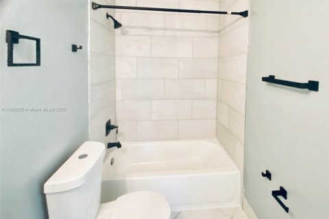 Adosado en venta en Homestead, Florida, 3 dormitorios, 111.48 m2 № 1818228 - foto 25