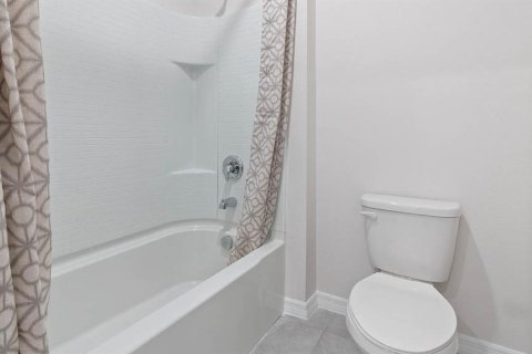 Casa en venta en Haines City, Florida, 5 dormitorios, 241.64 m2 № 1803674 - foto 23