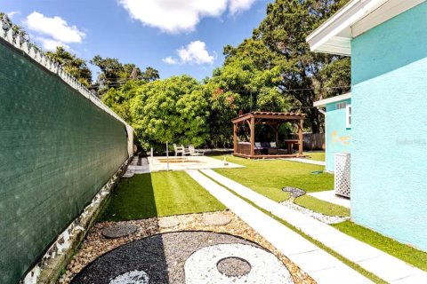 Villa ou maison à louer à Pinellas Park, Floride: 2 chambres, 67.35 m2 № 2414974 - photo 25