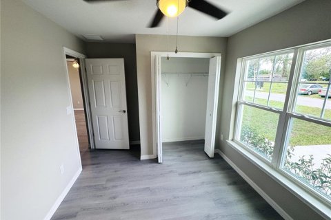 House in Belleview, Florida 3 bedrooms, 109.72 sq.m. № 2229709 - photo 9