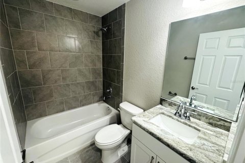 House in Belleview, Florida 3 bedrooms, 109.72 sq.m. № 2229709 - photo 10