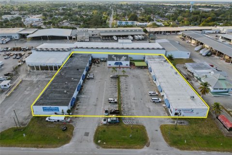 Propiedad comercial en Florida City, Florida № 2000356