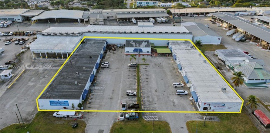Propiedad comercial en Florida City, Florida № 2000356