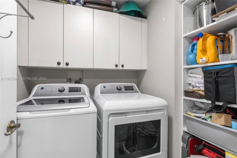 Купить кондоминиум в Дорал, Флорида 1 комната, 157.93м2, № 2041456 - фото 28