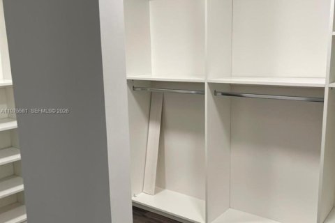 Купить кондоминиум в Дорал, Флорида 1 комната, 157.93м2, № 2041456 - фото 16