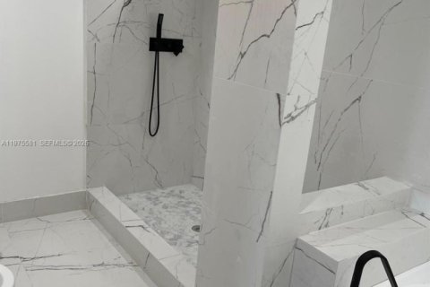 Купить кондоминиум в Дорал, Флорида 1 комната, 157.93м2, № 2041456 - фото 23