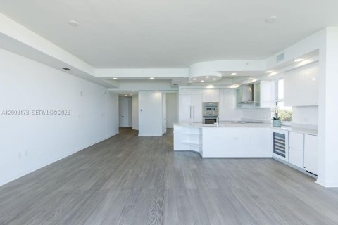 Condominio en venta en Hutchinson Island South, Florida, 2 dormitorios, 143.26 m2 № 2170414 - foto 13