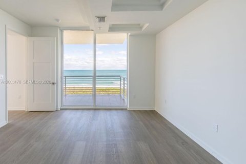 Condominio en venta en Hutchinson Island South, Florida, 2 dormitorios, 143.26 m2 № 2170414 - foto 22