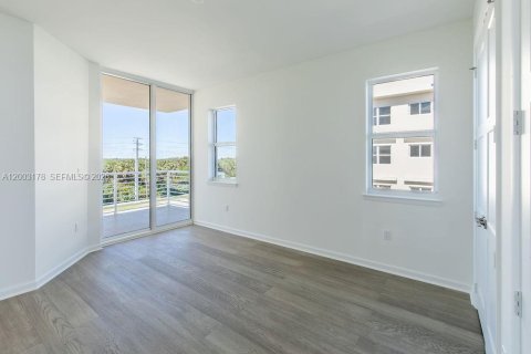 Condominio en venta en Hutchinson Island South, Florida, 2 dormitorios, 143.26 m2 № 2170414 - foto 16