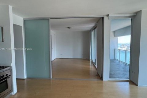 Купить кондоминиум в Майами, Флорида 1 спальня, 75.07м2, № 1709745 - фото 3
