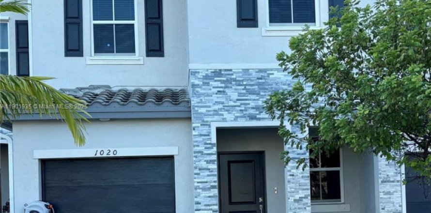 Touwnhouse à Homestead, Floride 4 chambres, 169.08 m2 № 1953326