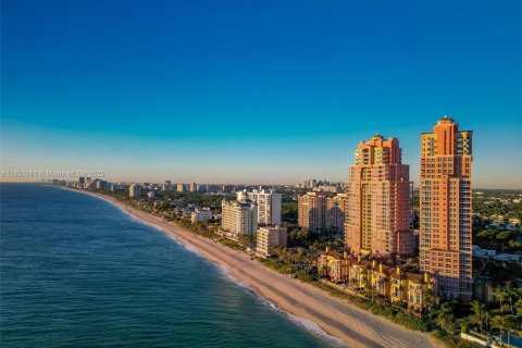 Condominio en alquiler en Fort Lauderdale, Florida, 3 dormitorios, 201.78 m2 № 2022463 - foto 2