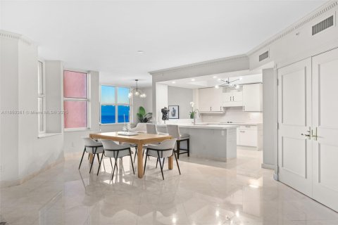Condominio en alquiler en Fort Lauderdale, Florida, 3 dormitorios, 201.78 m2 № 2022463 - foto 13