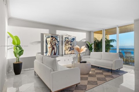 Condominio en alquiler en Fort Lauderdale, Florida, 3 dormitorios, 201.78 m2 № 2022463 - foto 16