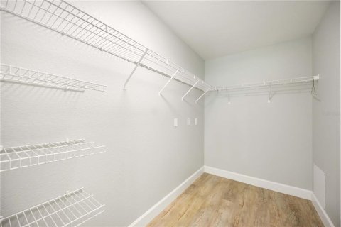 Купить кондоминиум в Лейквуд Ранч, Флорида 7 комнат, 92.53м2, № 1912592 - фото 22