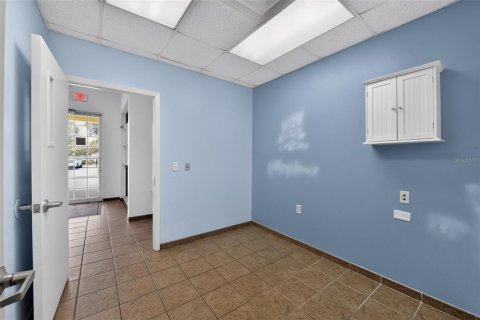 Commercial property in Saint Petersburg, Florida 276.94 sq.m. № 2232033 - photo 25