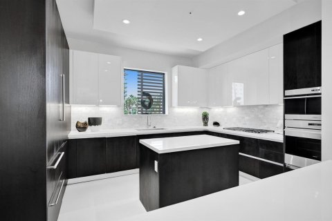 Condominio en venta en Fort Lauderdale, Florida, 3 dormitorios, 214.23 m2 № 2288638 - foto 25