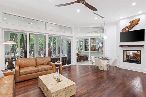 Casa en venta en Fort Lauderdale, Florida, 9 dormitorios, 882.66 m2 № 2185259 - foto 30