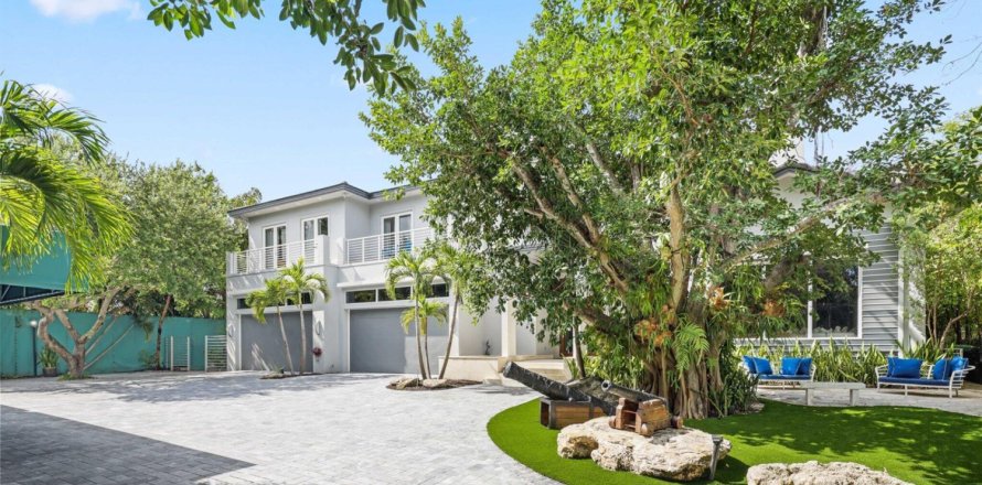 Casa en Fort Lauderdale, Florida 9 dormitorios, 882.66 m2 № 2185259