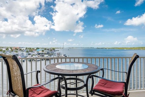 Condominio en venta en Saint Petersburg, Florida, 1 dormitorio, 47.01 m2 № 1720871 - foto 4