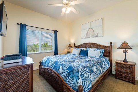 Condo in Saint Petersburg, Florida, 1 bedroom  № 1720871 - photo 16